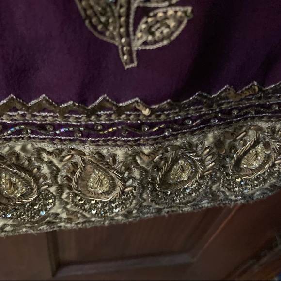 Indian plum kameez with gold/bronze embroidery . Size : M - Picture 3 of 6
